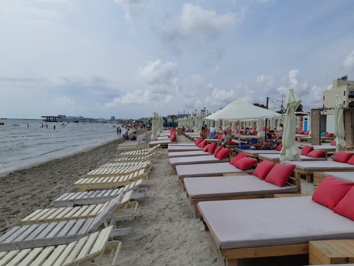 Evelyn * Mamaia